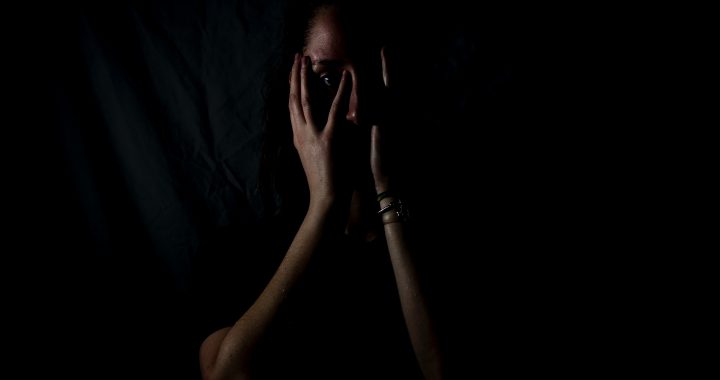Violencia contra las mujeres en las relaciones de pareja